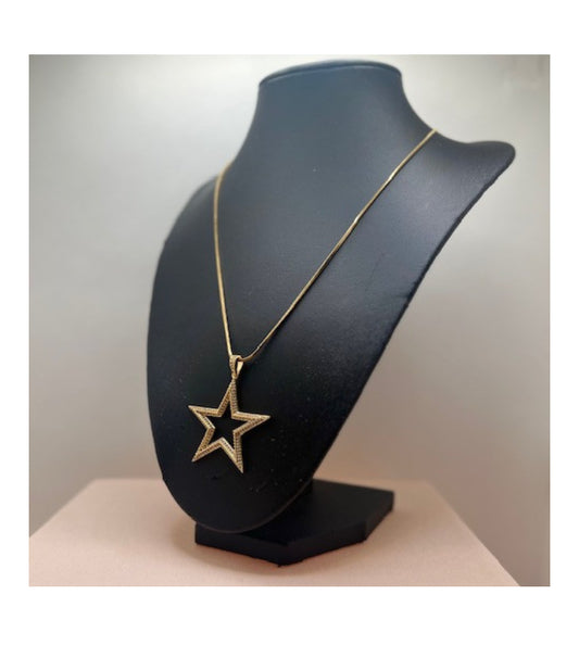 Open Star Pendant Necklace